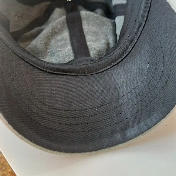 Custom 100% Cotton Ball Cap
Authentic Louis Vuitton Monogram Canvas - Picture 2 of 3